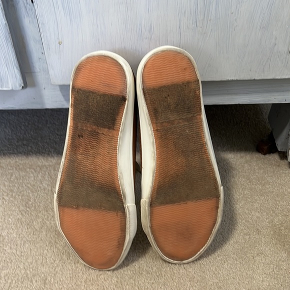 Universal Thread Cognac Tennis Shoe/Sneakers - Picture 13 of 13